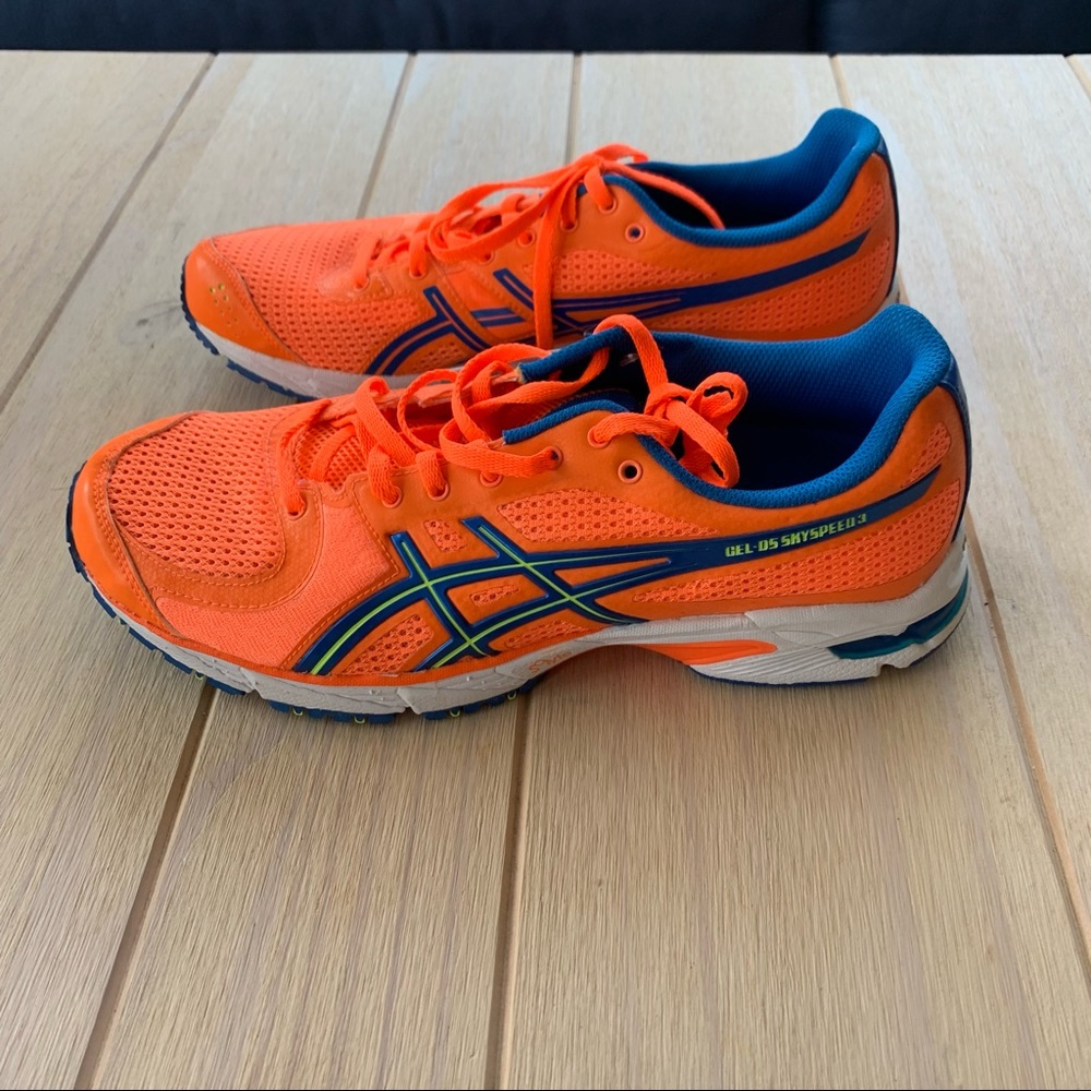 NWT Mens Asics Running Shoes